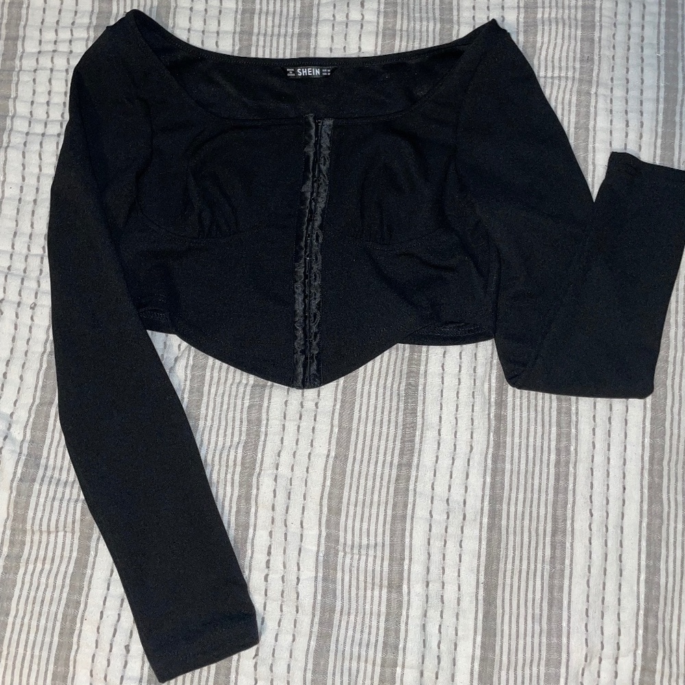 Ruched Bust Hook-and-Eye Front Asymmetrical Crop T